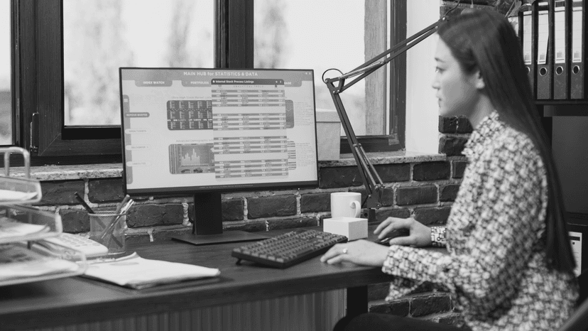 The Rise of Cloud Accounting Tools Like Zoho in Modern Business Operations